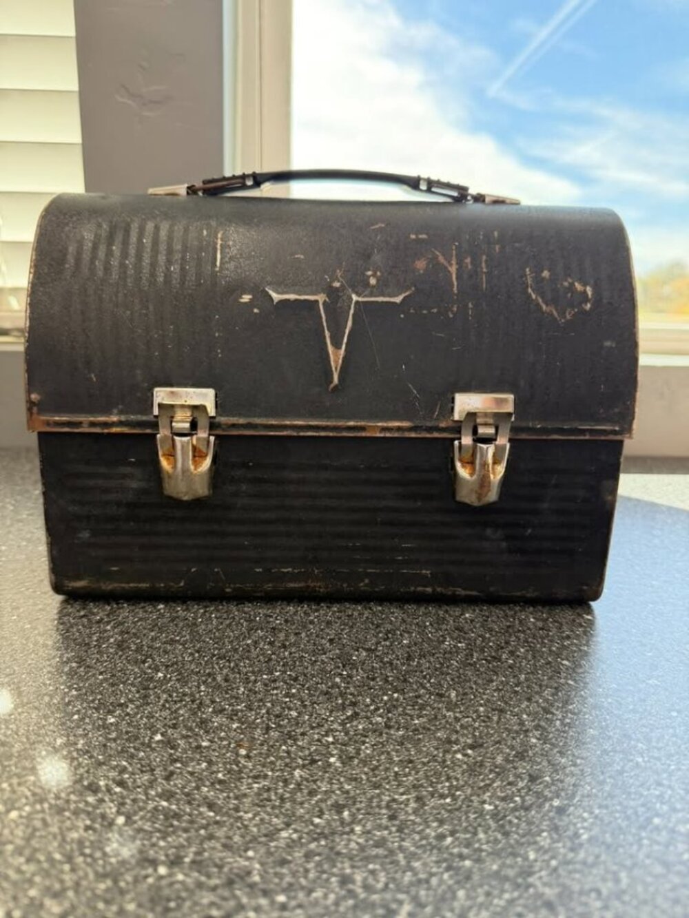 Vintage King-Seeley Thermos Metal Lunch Box – Black Dome Top Work Lunch Pail